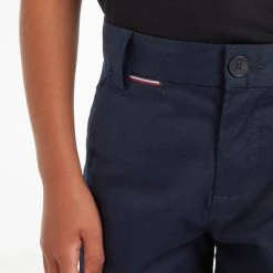 Tommy Hilfiger Childrenswear Shortsit, 1985 CHINO Tummansininen 7 Tommy Hilfiger Childrenswear Shortsit, 1985 CHINO Tummansininen -Name It shop tommy hilfiger childrenswear shortsit 1985 chino tummansininen 3